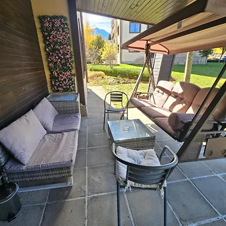 アパートホテル Azax In Terra Complex バンスコ