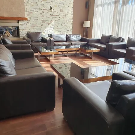 Azax In Terra Complex *