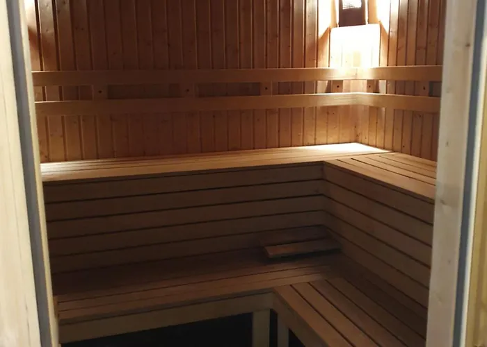 Azax In Terra Complex *