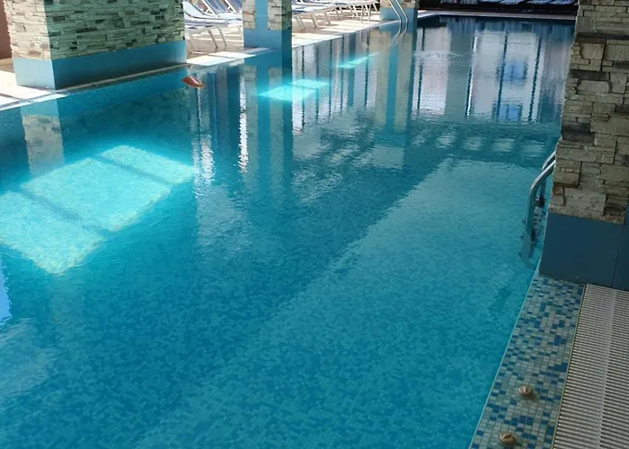 Azax In Terra Complex *